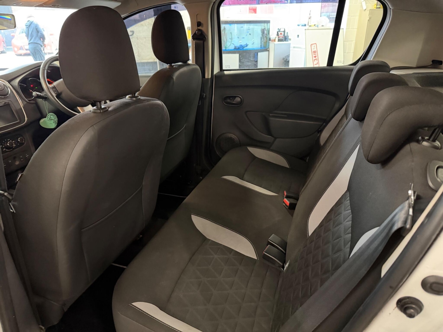 Used Dacia Sandero Stepway 2013 for sale - 77969730: Photo 10