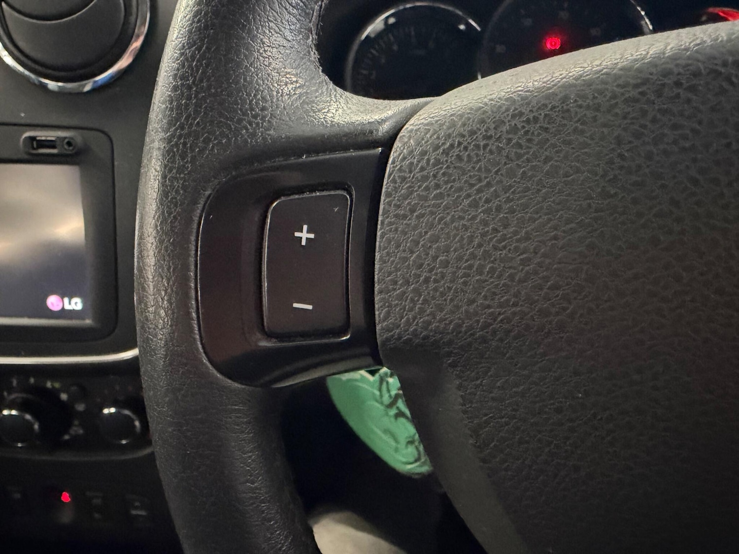 Used Dacia Sandero Stepway 2013 for sale - 77969730: Photo 14