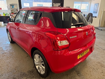 Used Suzuki Swift 2018 for sale - 78675768: Photo