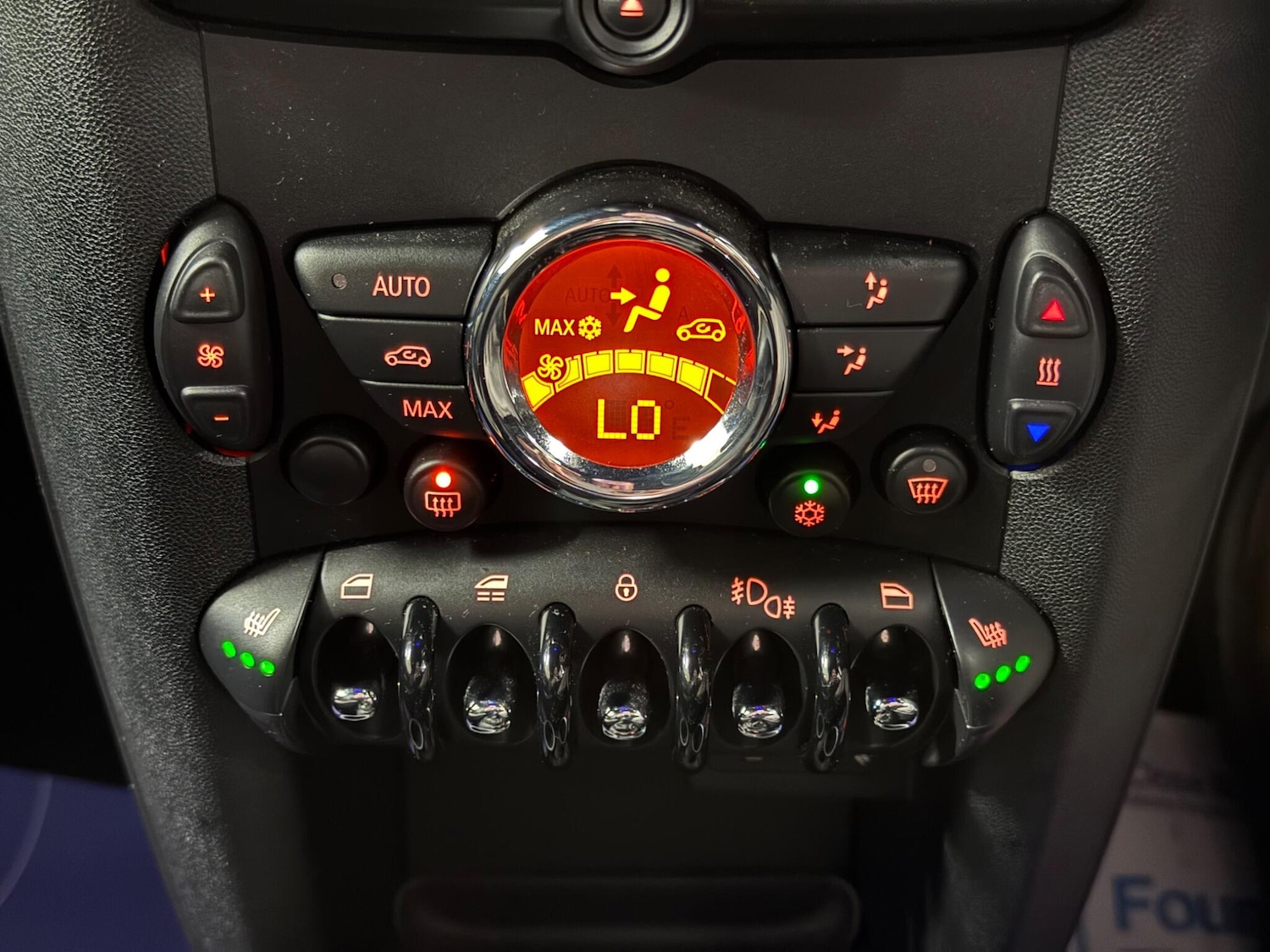 Used MINI Convertible 2011 for sale - 77550371: Photo 17