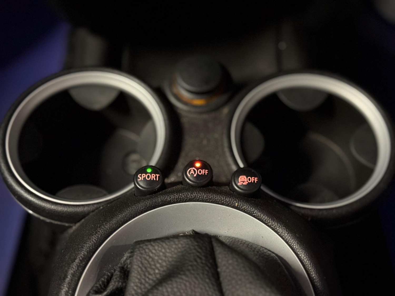 Used MINI Convertible 2011 for sale - 77550371: Photo 29