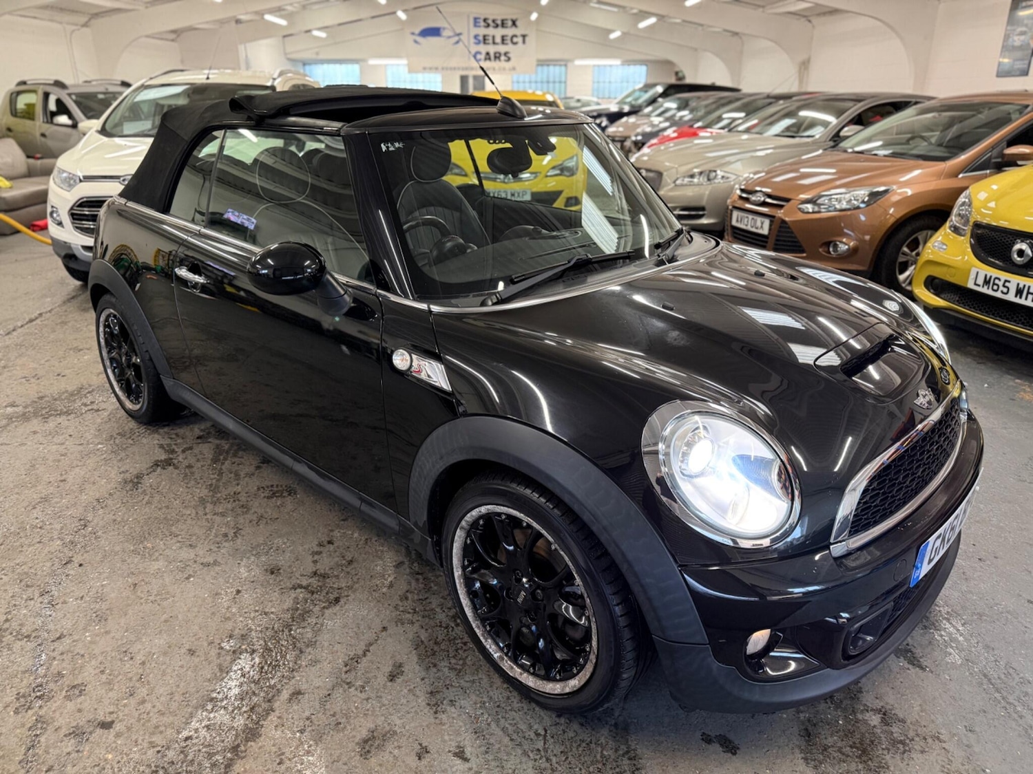 Used MINI Convertible 2011 for sale - 77550371: Photo 5