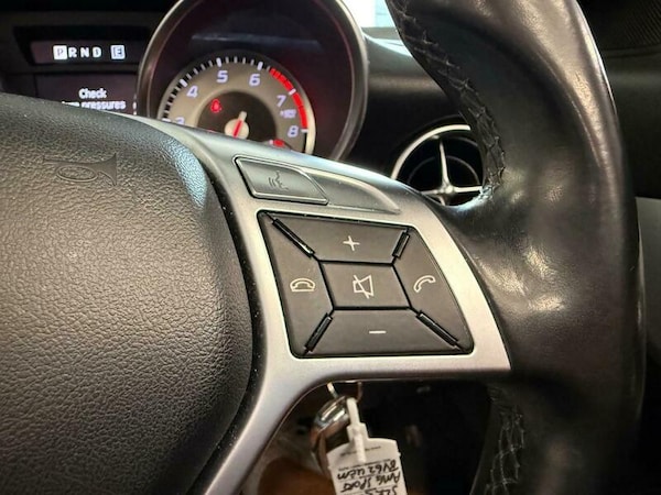 Used Mercedes-Benz SLK 2012 for sale - 75387358: Photo 30