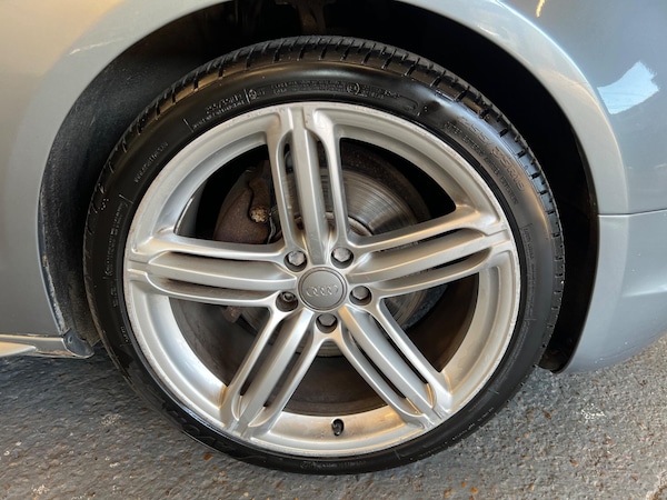 Used Audi A5 Cabriolet 2011 for sale - 75670436: Photo 35