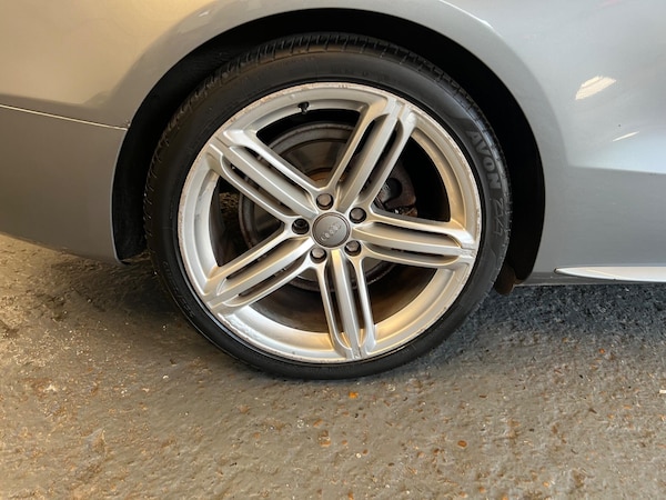 Used Audi A5 Cabriolet 2011 for sale - 75670436: Photo 39
