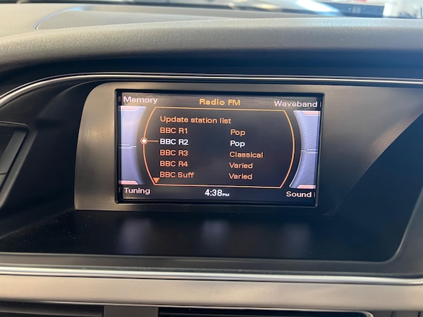 Used Audi A5 Cabriolet 2011 for sale - 75670436: Photo 40