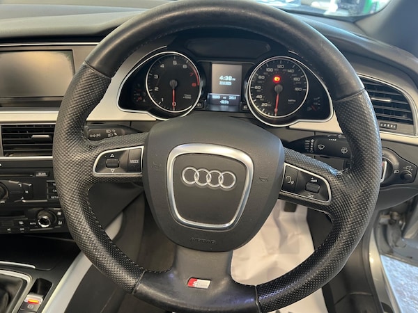 Used Audi A5 Cabriolet 2011 for sale - 75670436: Photo 44