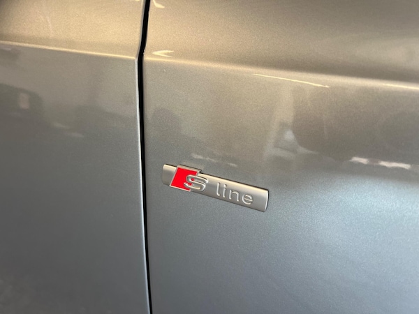 Used Audi A5 Cabriolet 2011 for sale - 75670436: Photo 47
