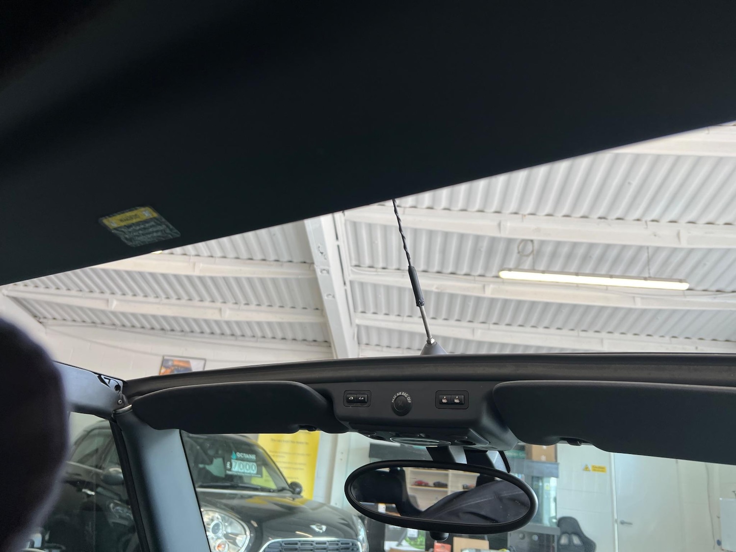 Used MINI Convertible 2008 for sale - 76991104: Photo 29