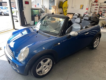 Used MINI Convertible 2008 for sale - 76991104: Photo