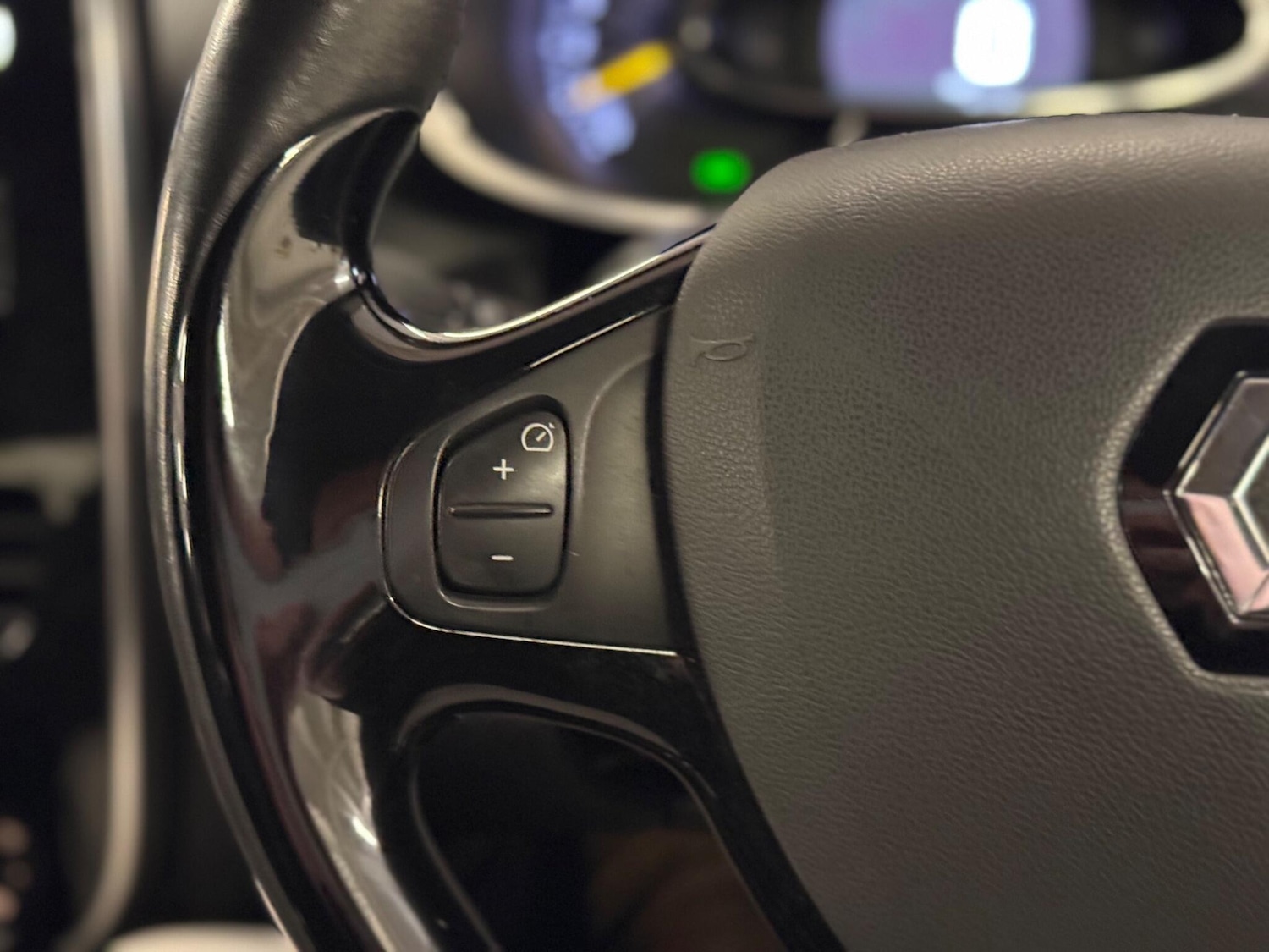 Used Renault Clio 2016 for sale - 77549381: Photo 14