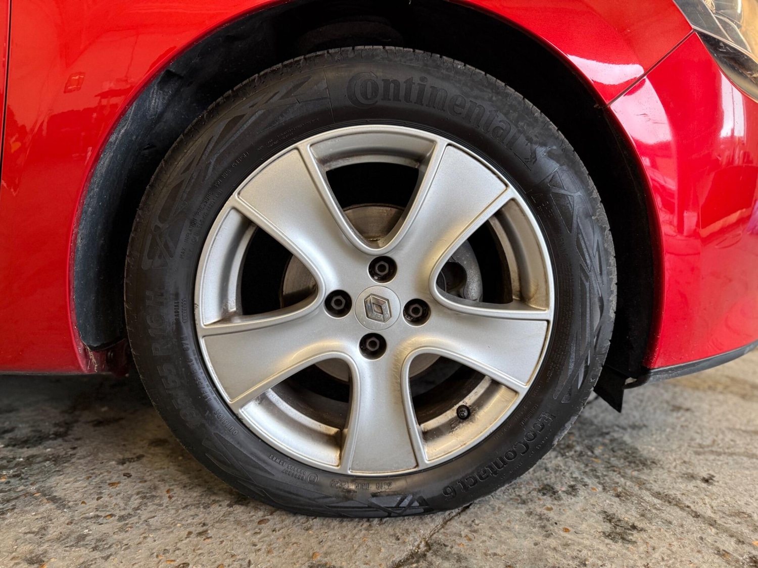 Used Renault Clio 2016 for sale - 77549381: Photo 20