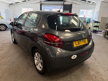 Used Peugeot 208 2017 for sale - 78548162: Photo