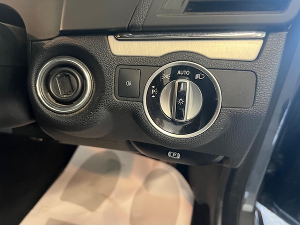 Used Mercedes-Benz E-Class 2013 for sale - 75449457: Photo 28