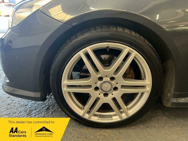 Used Mercedes-Benz E-Class 2013 for sale - 75449457: Photo 36