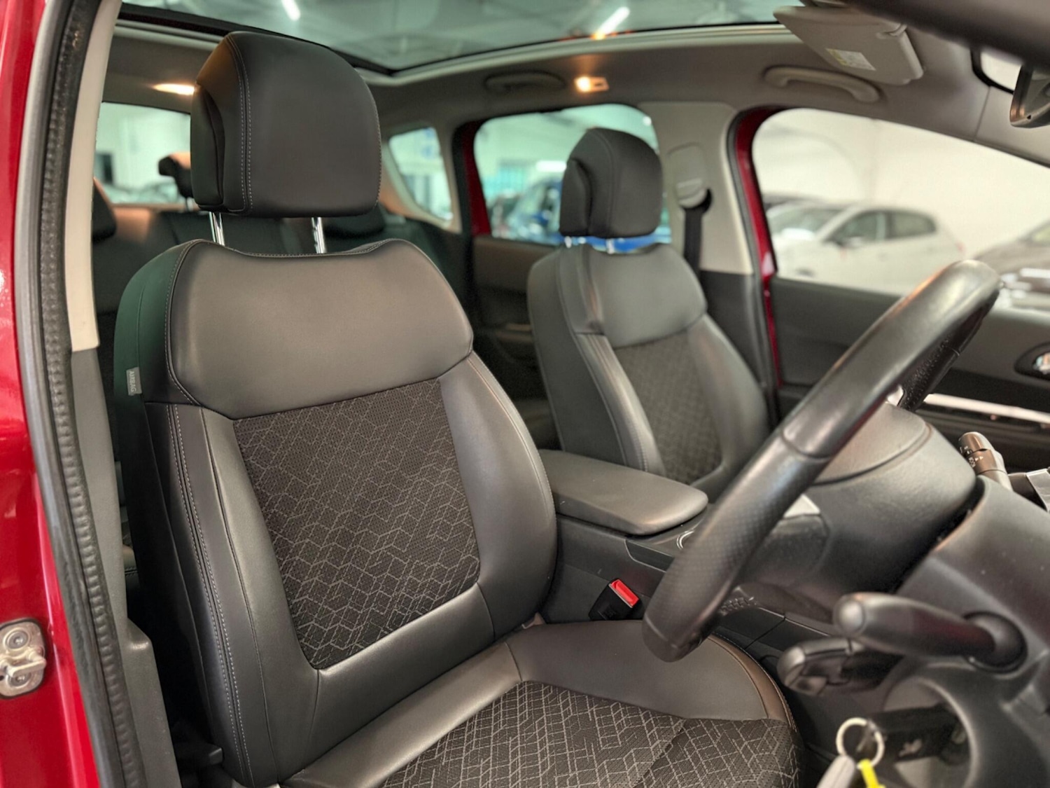 Used Peugeot 3008 2015 for sale - 76512984: Photo 12