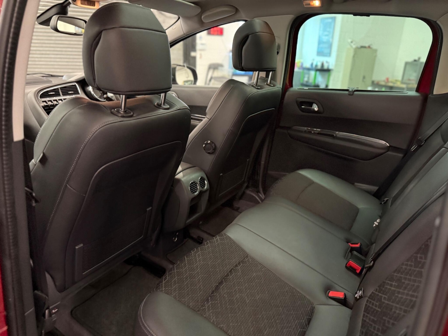 Used Peugeot 3008 2015 for sale - 76512984: Photo 14