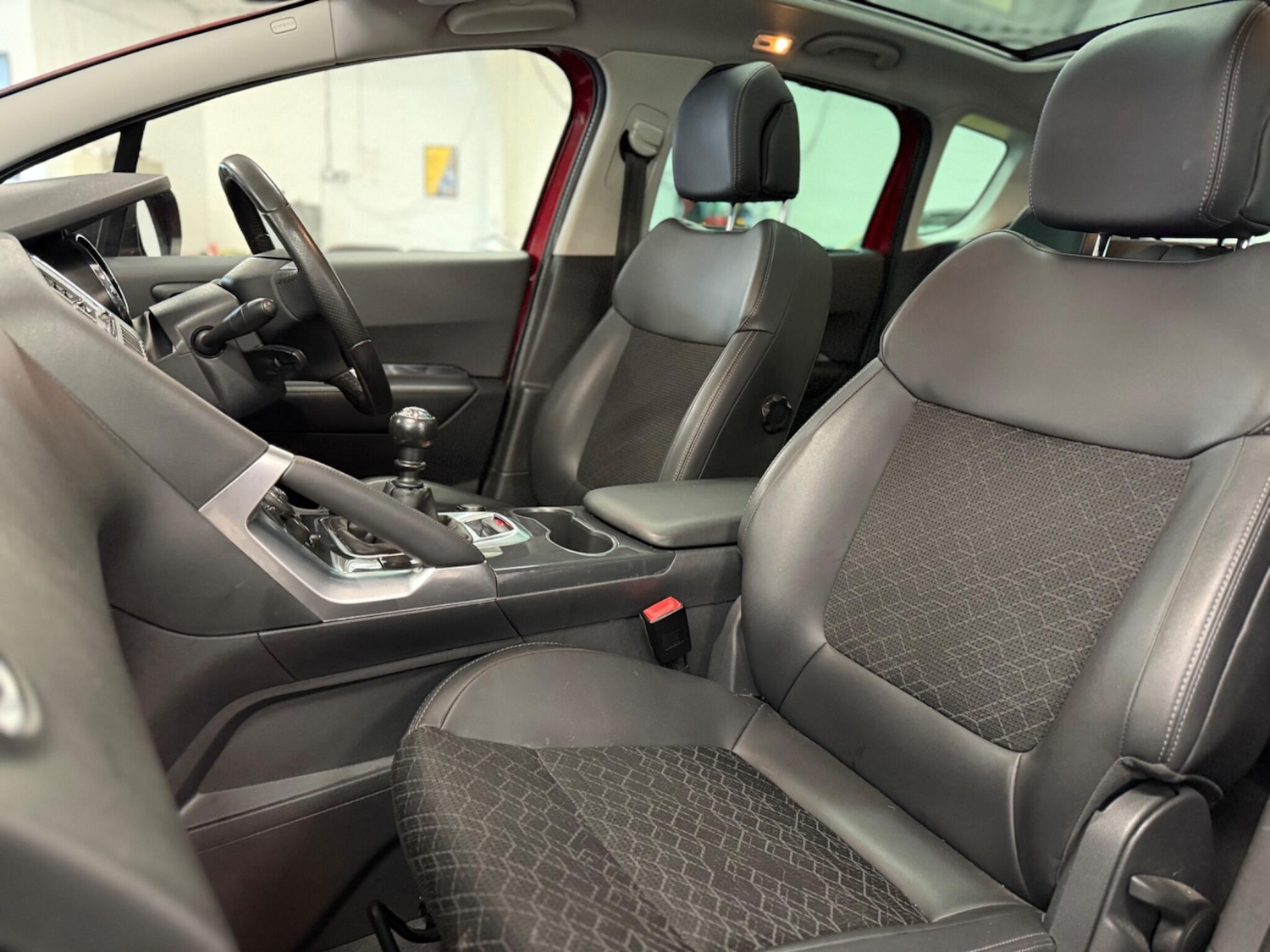 Used Peugeot 3008 2015 for sale - 76512984: Photo 36