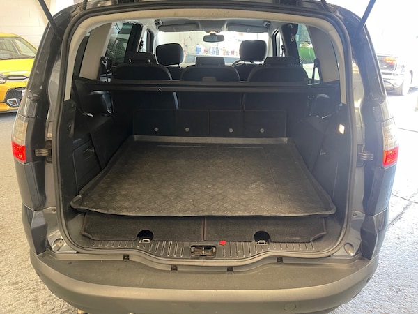 Used Ford S-Max 2008 for sale - 74610660: Photo 29