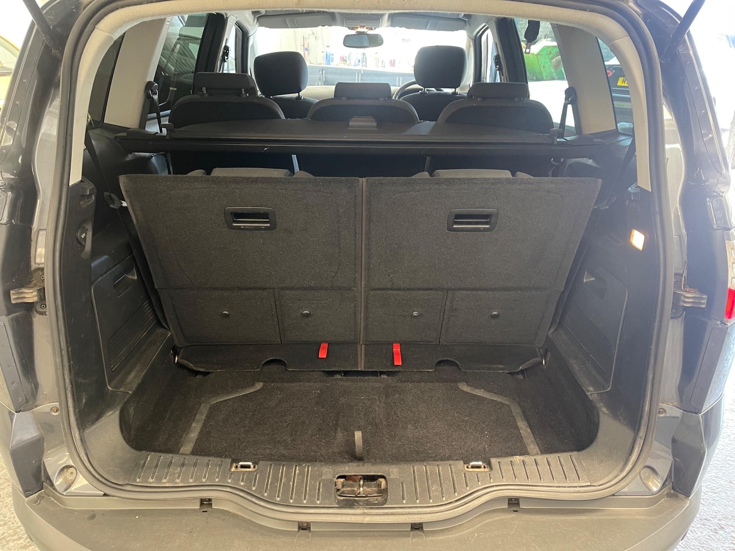 Vehicle 33