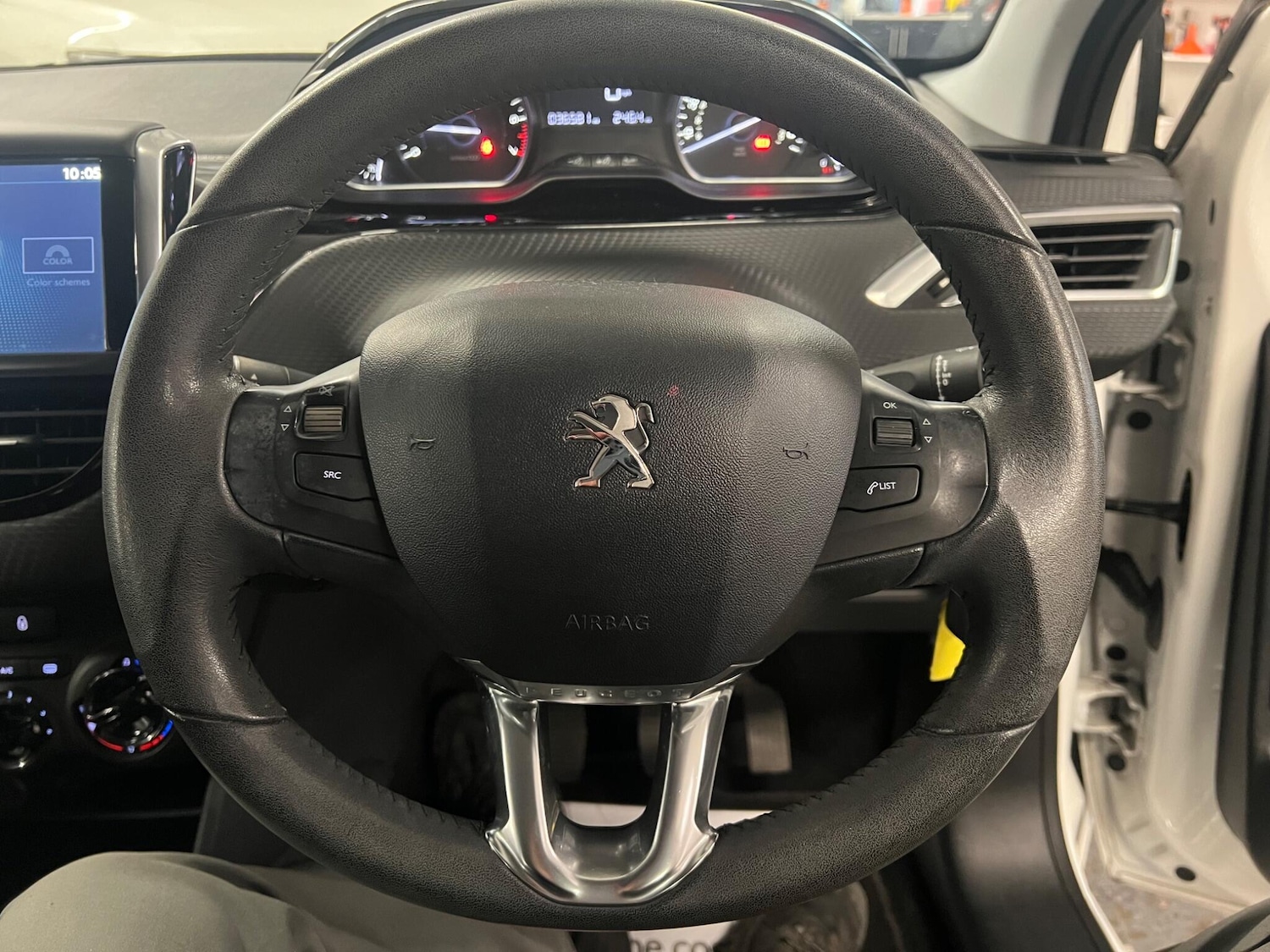 Used Peugeot 208 for sale - 76996131: Photo 27