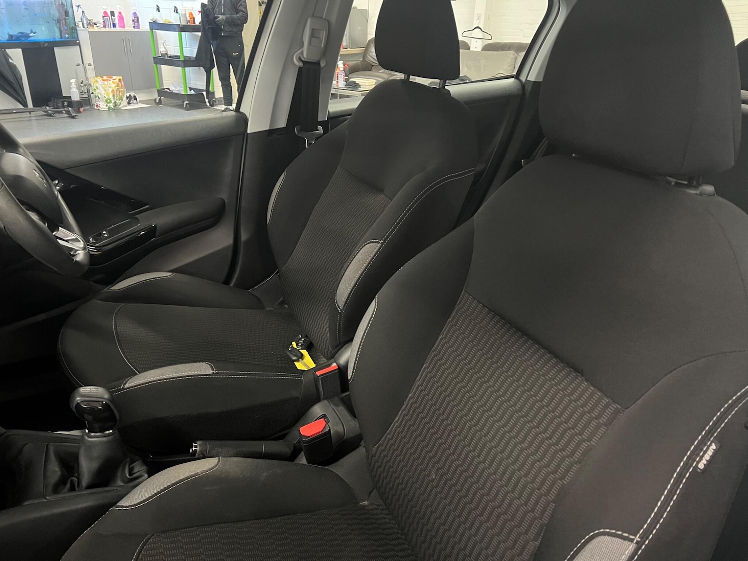 Used Peugeot 208 for sale - 76996131: Photo 28