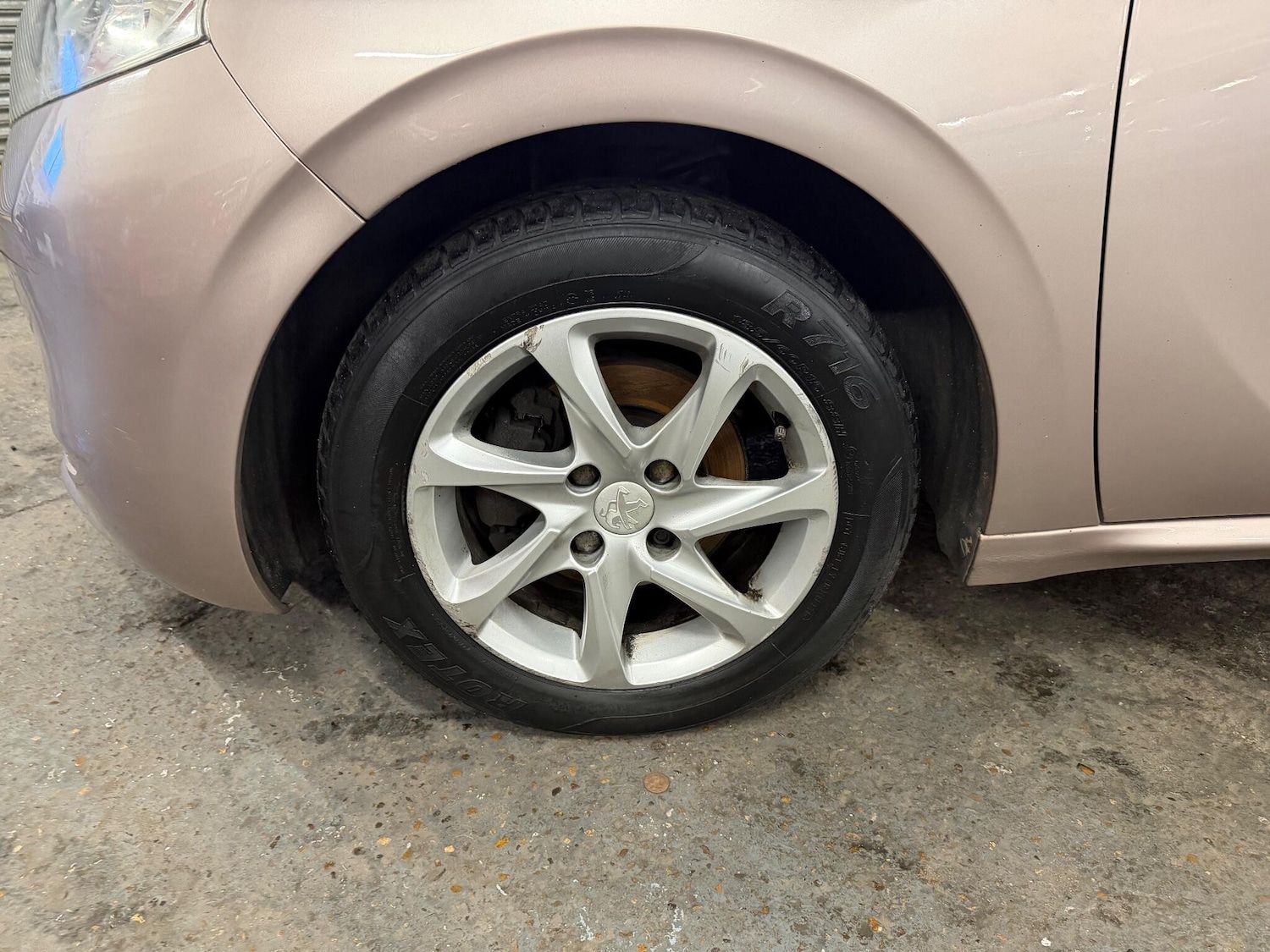 Used Peugeot 208 2012 for sale - 77441002: Photo 20