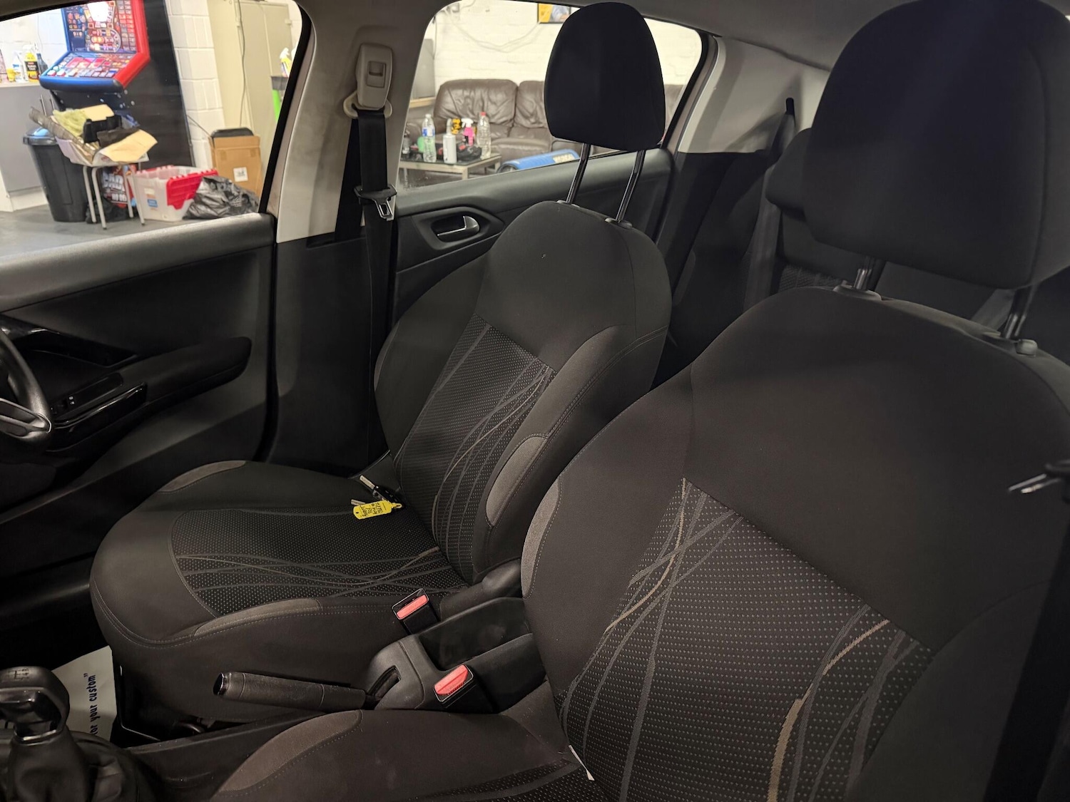 Used Peugeot 208 2012 for sale - 77441002: Photo 28