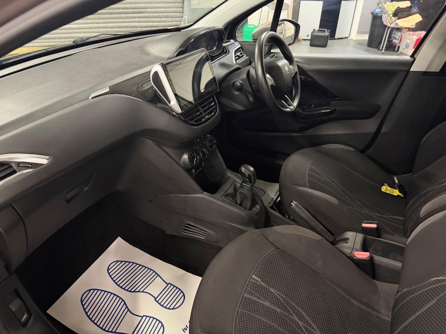 Used Peugeot 208 2012 for sale - 77441002: Photo 29