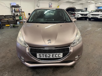 Used Peugeot 208 2012 for sale - 77441002: Photo