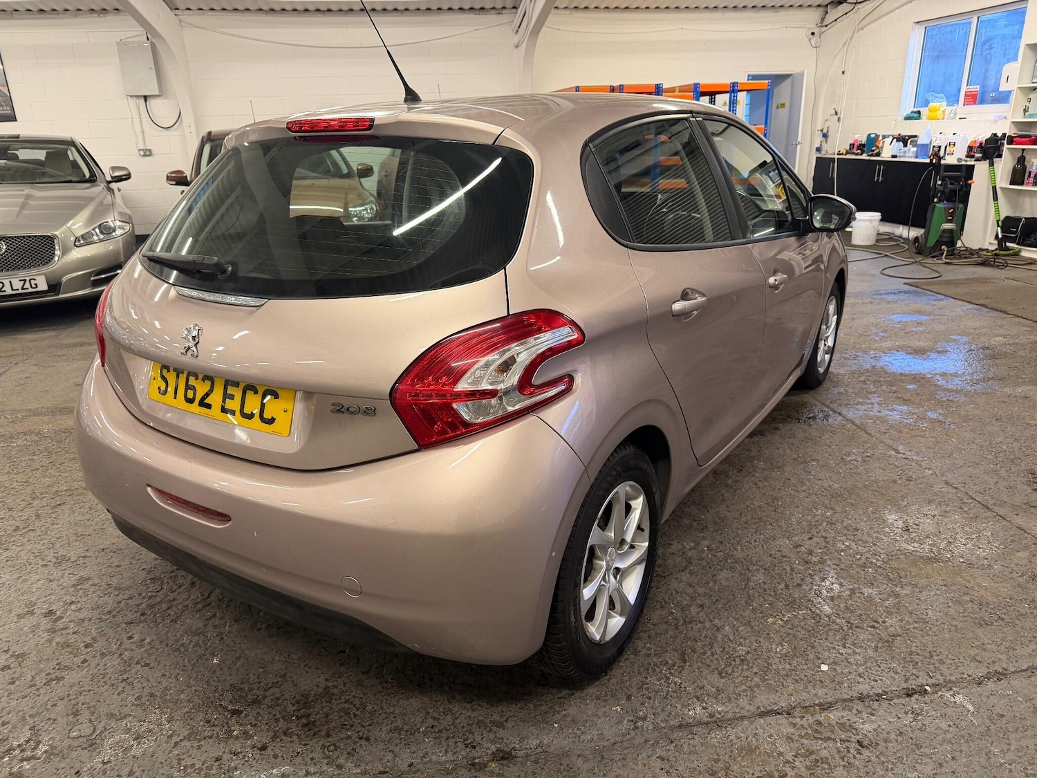 Used Peugeot 208 2012 for sale - 77441002: Photo 8