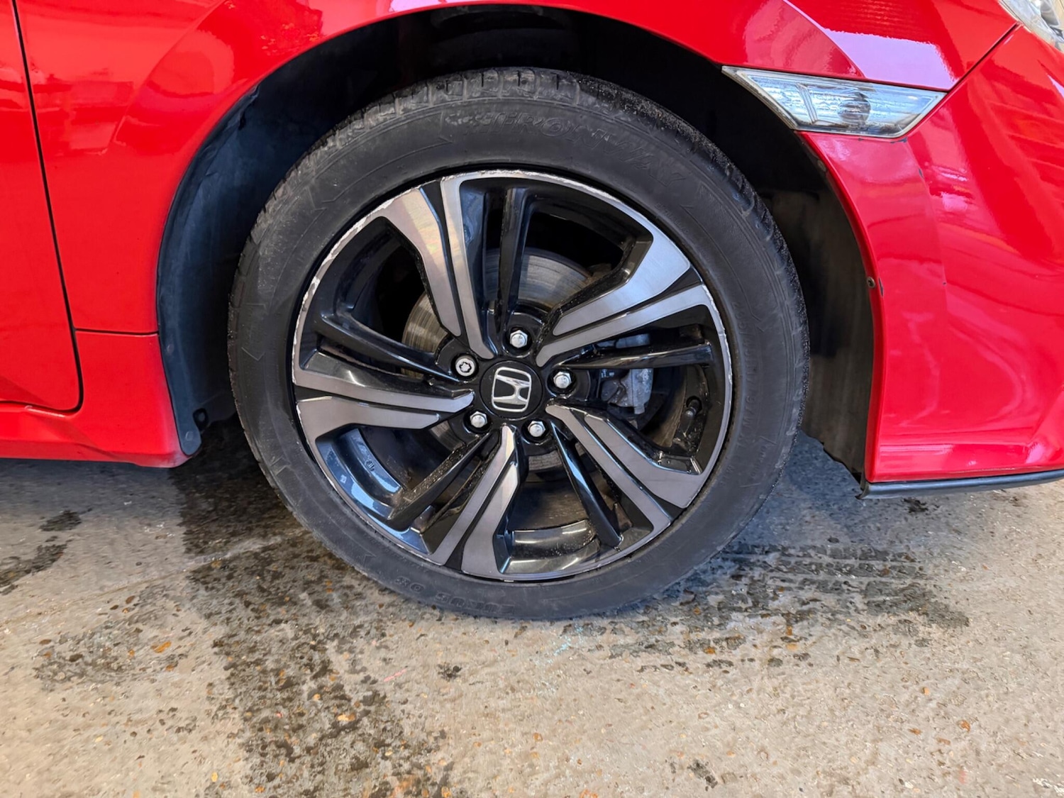 Used Honda Civic 2017 for sale - 77549388: Photo 20