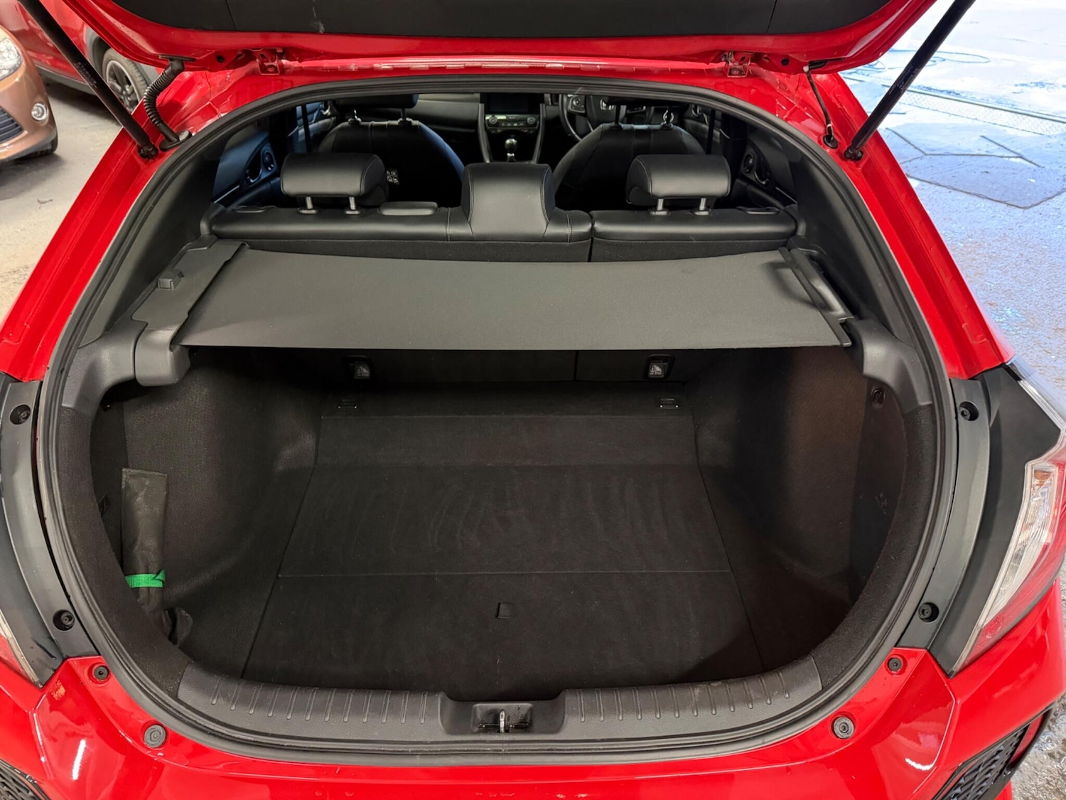 Used Honda Civic 2017 for sale - 77549388: Photo 28