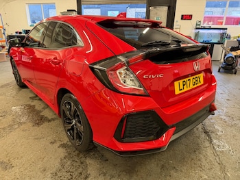 Used Honda Civic 2017 for sale - 77549388: Photo