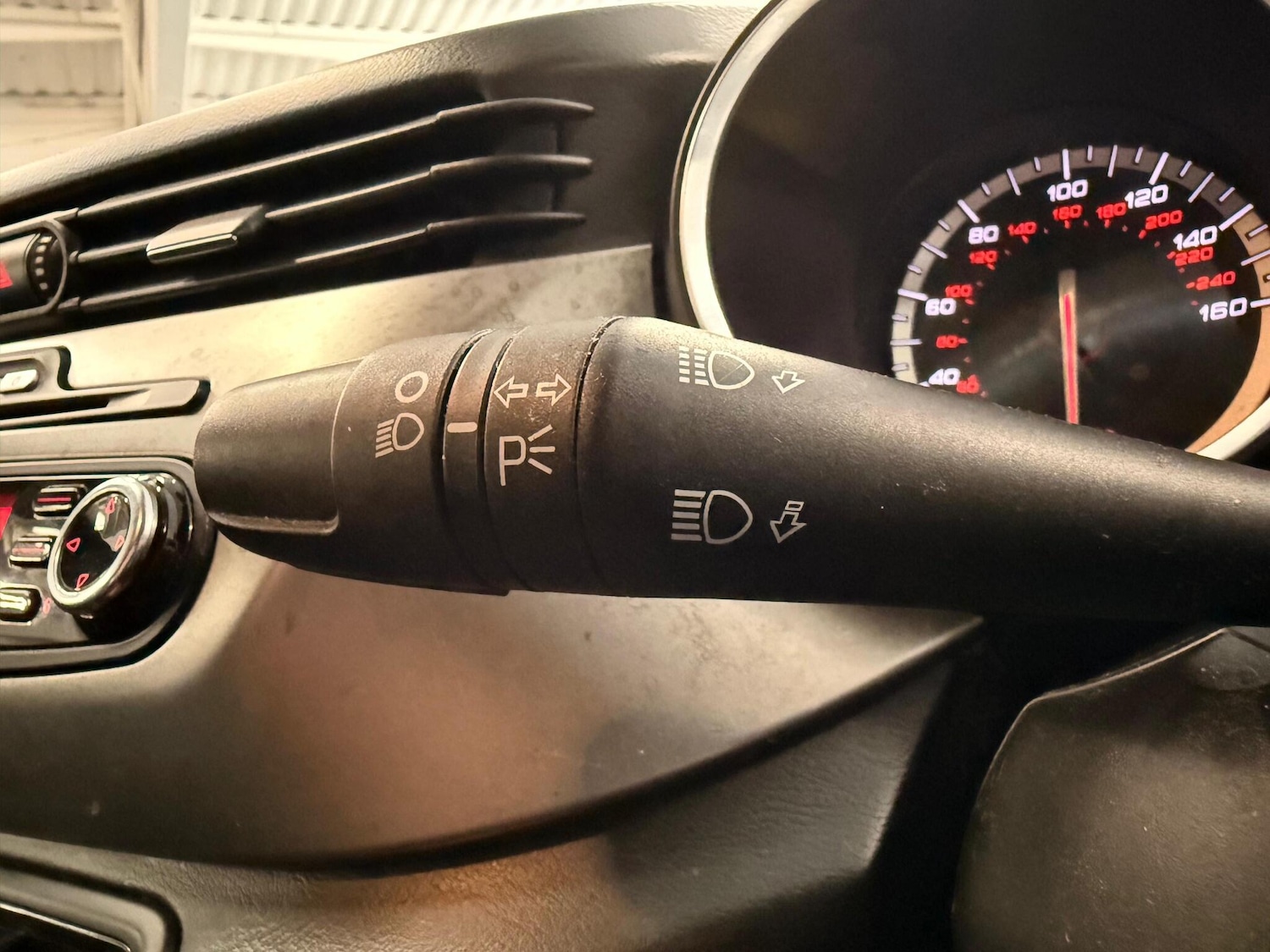 Used Alfa Romeo Giulietta 2013 for sale - 75940828: Photo 17