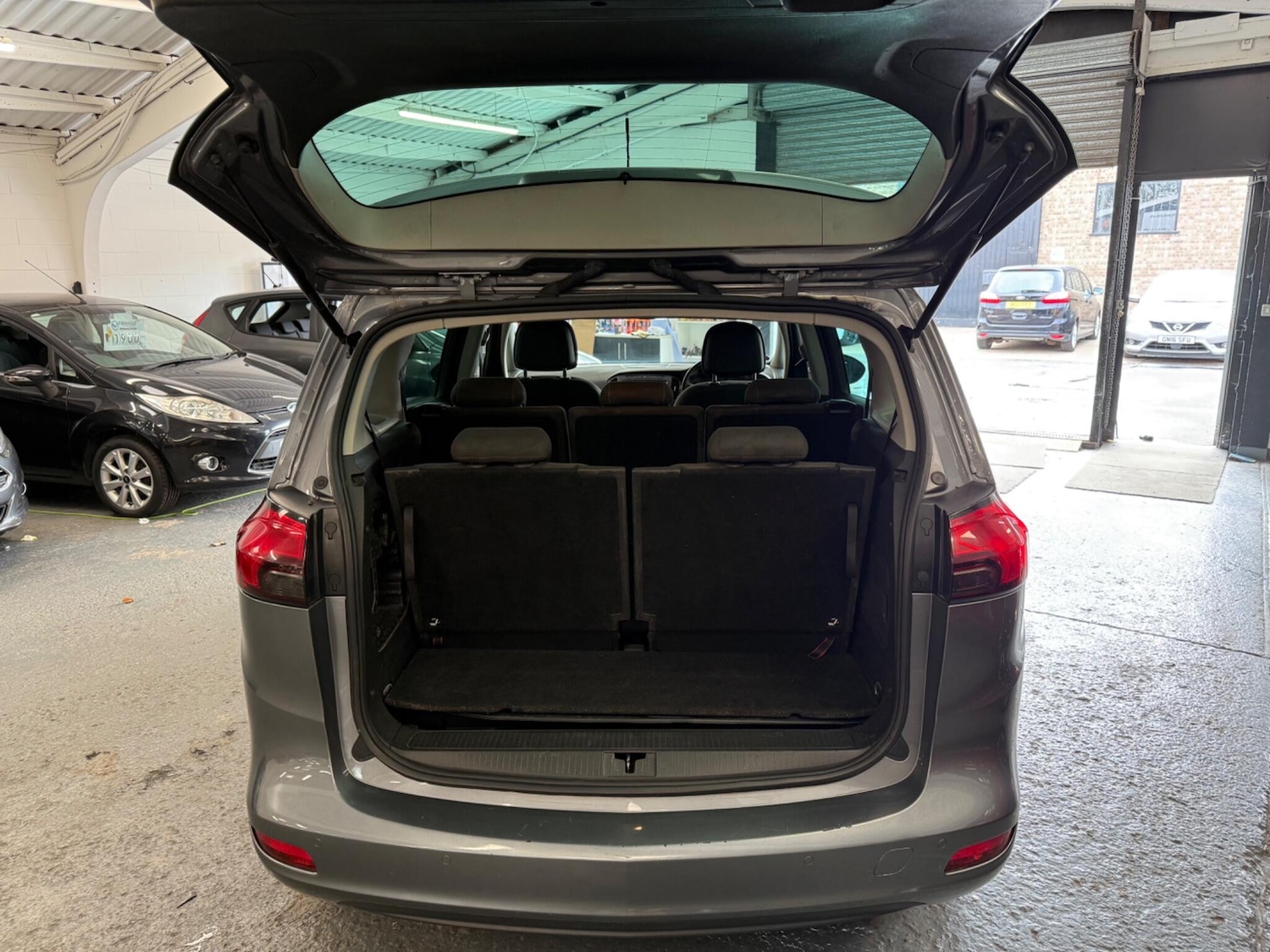 Vehicle 33