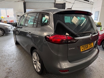 Used Vauxhall Zafira Tourer 2016 for sale - 75838977: Photo