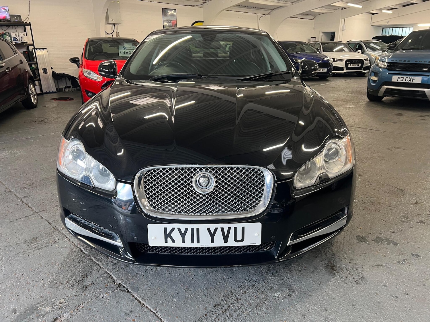 Used Jaguar XF 2011 for sale - 76337636: Photo 2
