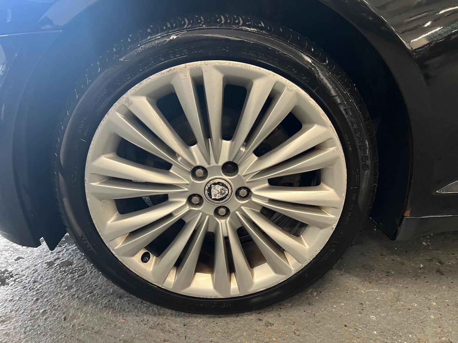 Used Jaguar XF 2011 for sale - 76337636: Photo 22