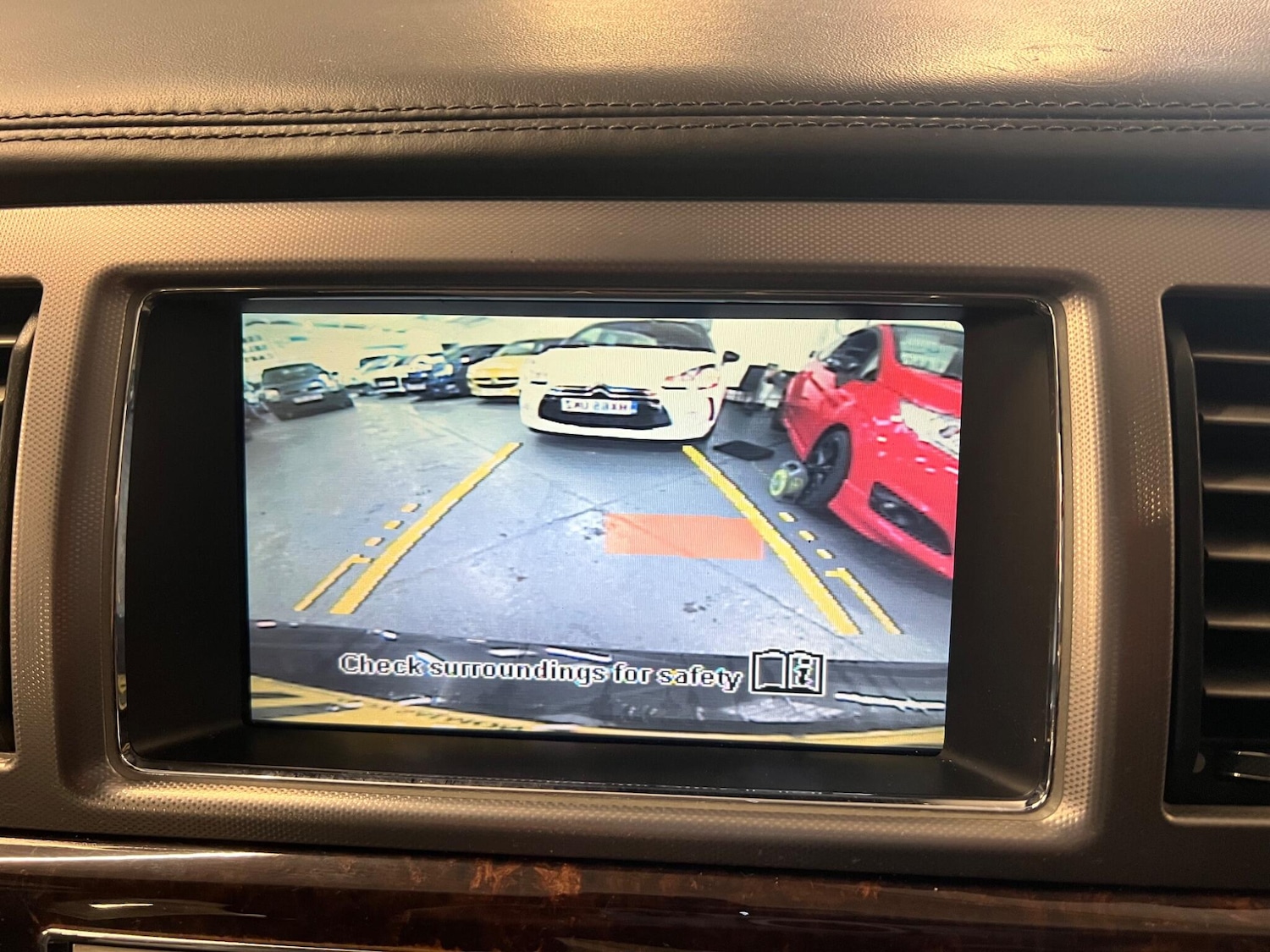 Used Jaguar XF 2011 for sale - 76337636: Photo 25