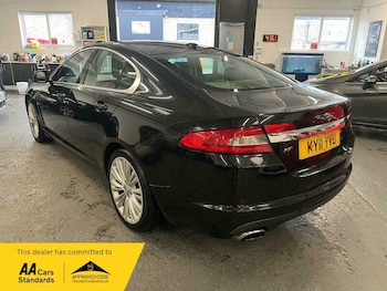 Used Jaguar XF 2011 for sale - 76337636: Photo