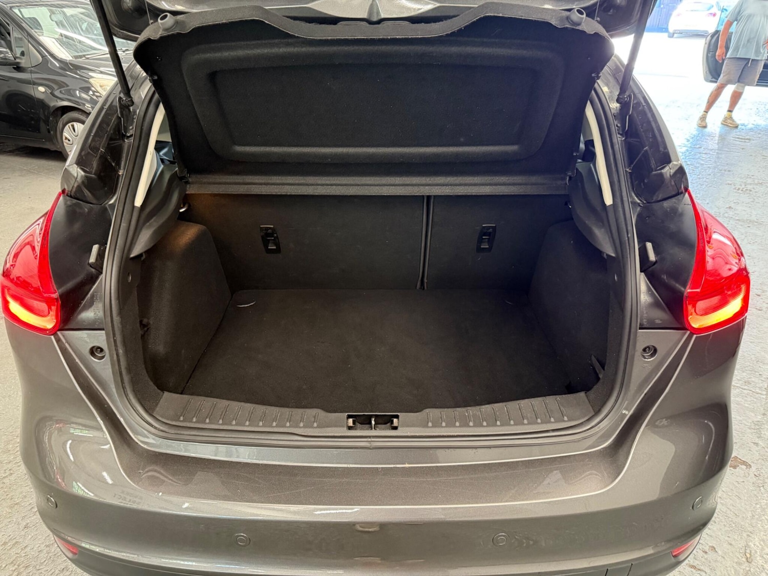 Vehicle 33