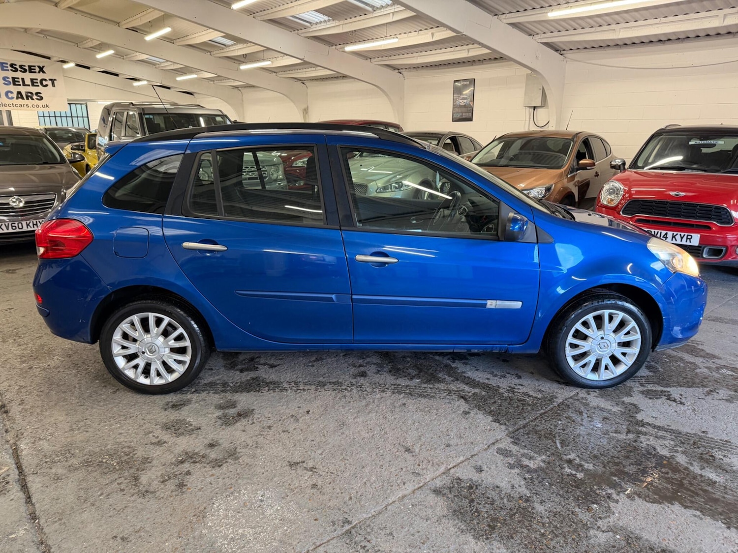 Used Renault Clio 2010 for sale - 77559941: Photo 7