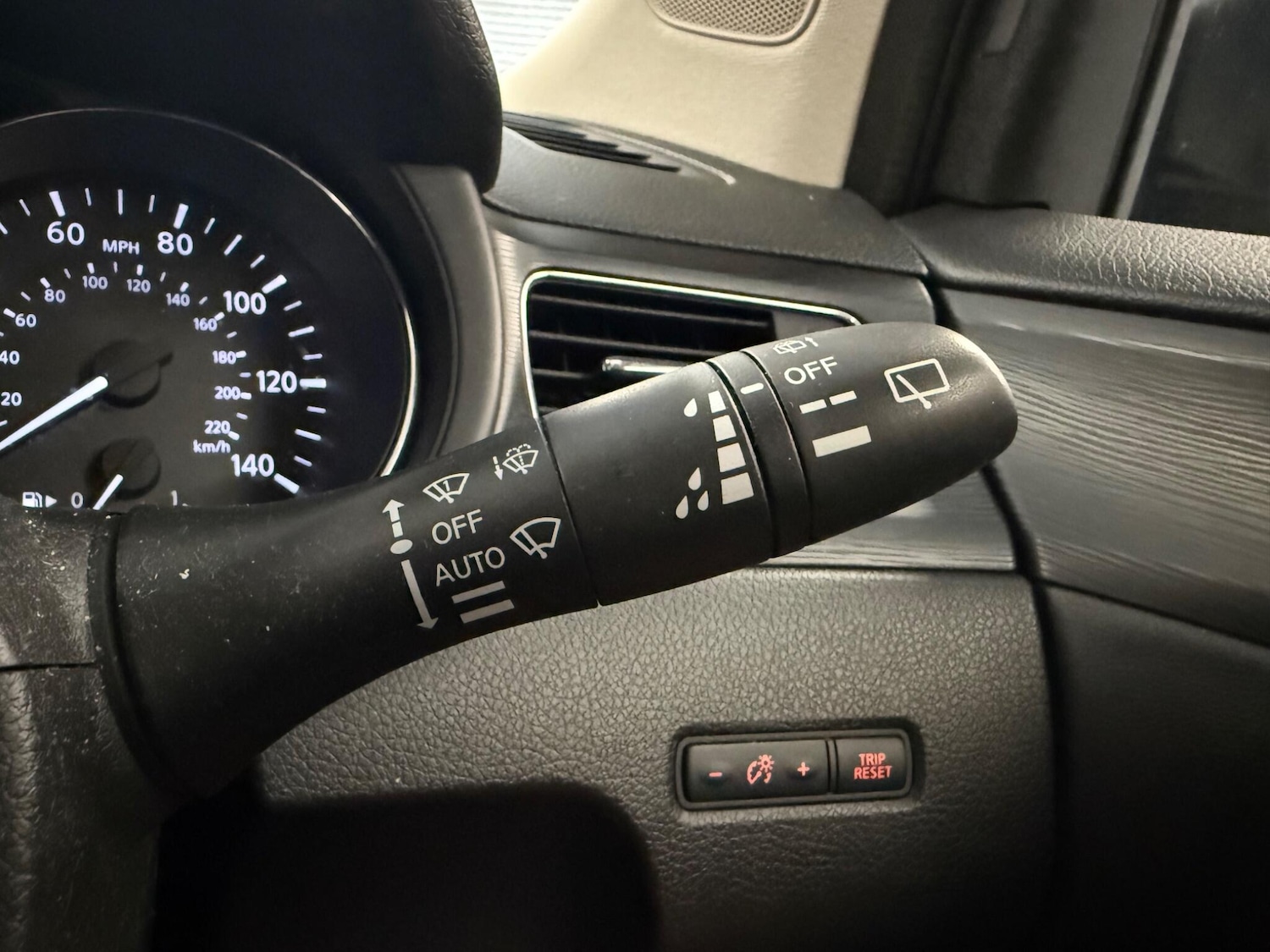 Used Nissan Pulsar 2015 for sale - 76085387: Photo 16