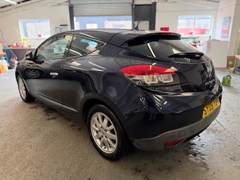 Used Renault Megane 2009 for sale - 77882778: Photo