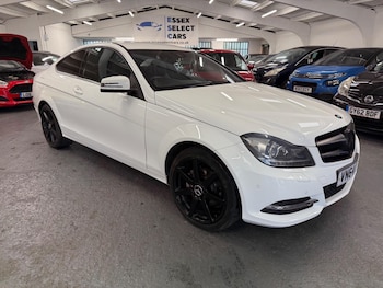 Used Mercedes-Benz C-Class 2014 for sale - 76239036: Photo