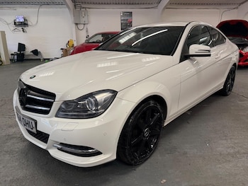 Used Mercedes-Benz C-Class 2014 for sale - 76239036: Photo