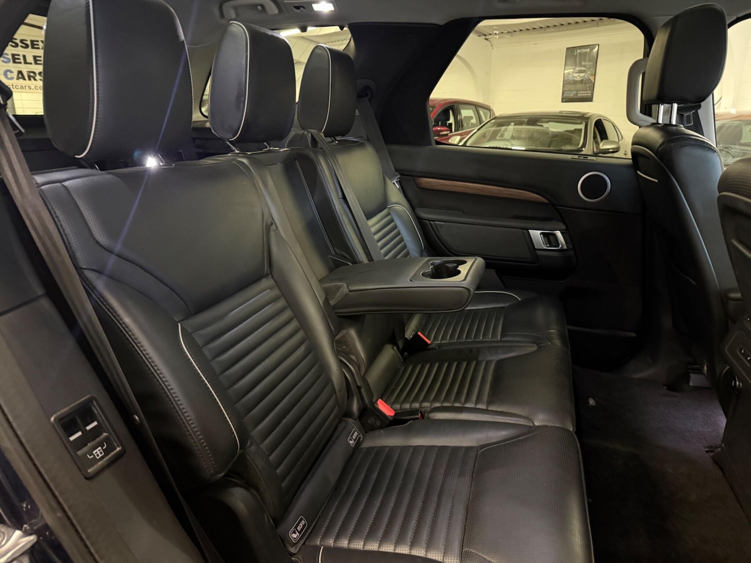 Used Land Rover Discovery 2018 for sale - 77585920: Photo 13