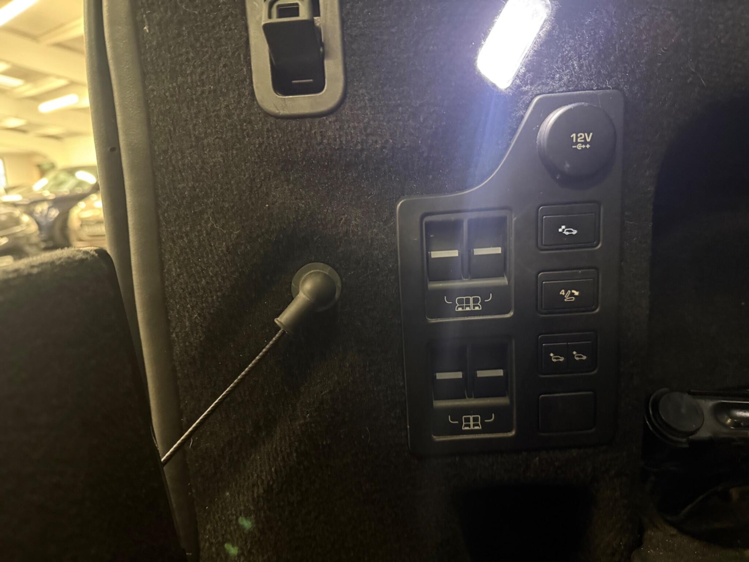 Used Land Rover Discovery 2018 for sale - 77585920: Photo 15