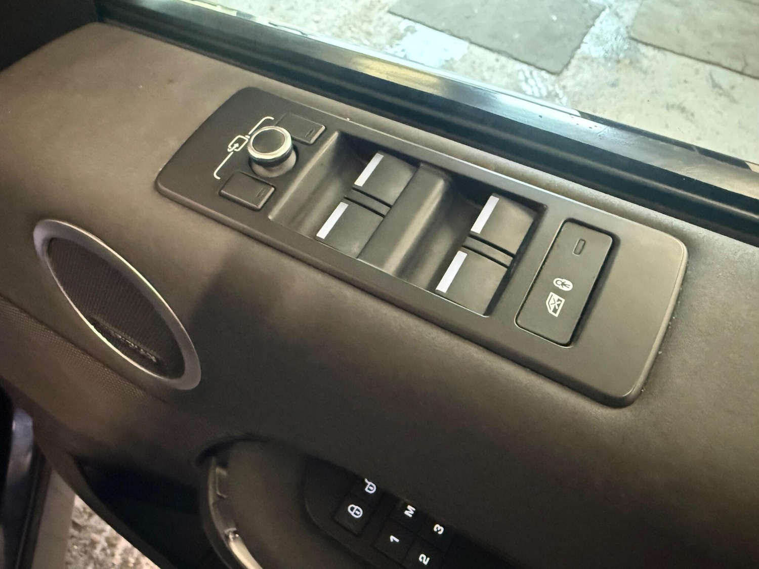 Used Land Rover Discovery 2018 for sale - 77585920: Photo 16